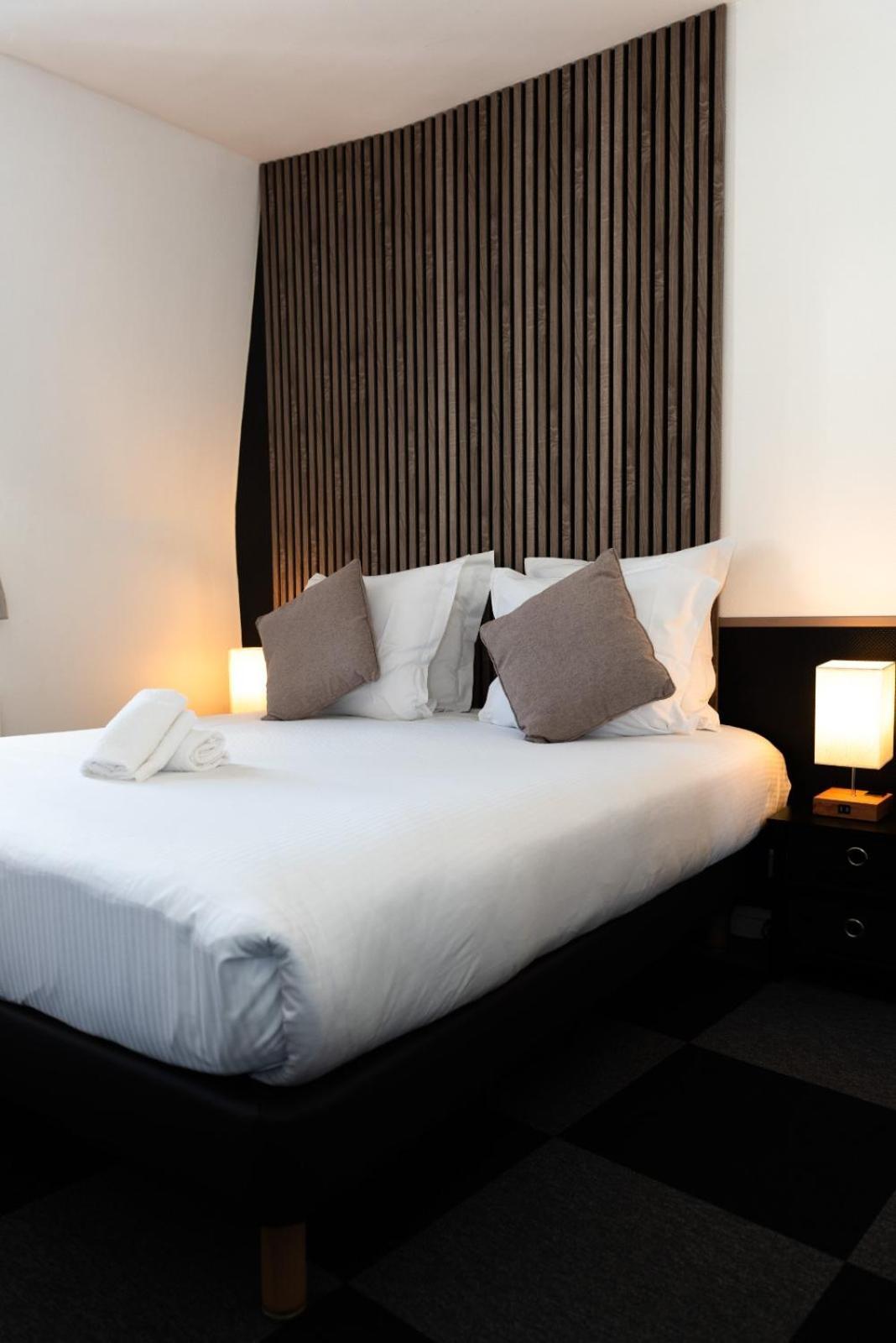 Hotel Le Lion D'Or 베르네 외부 사진