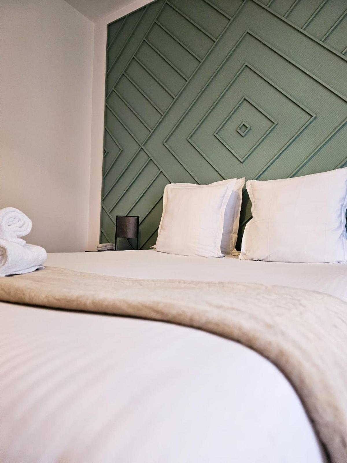 Hotel Le Lion D'Or 베르네 외부 사진