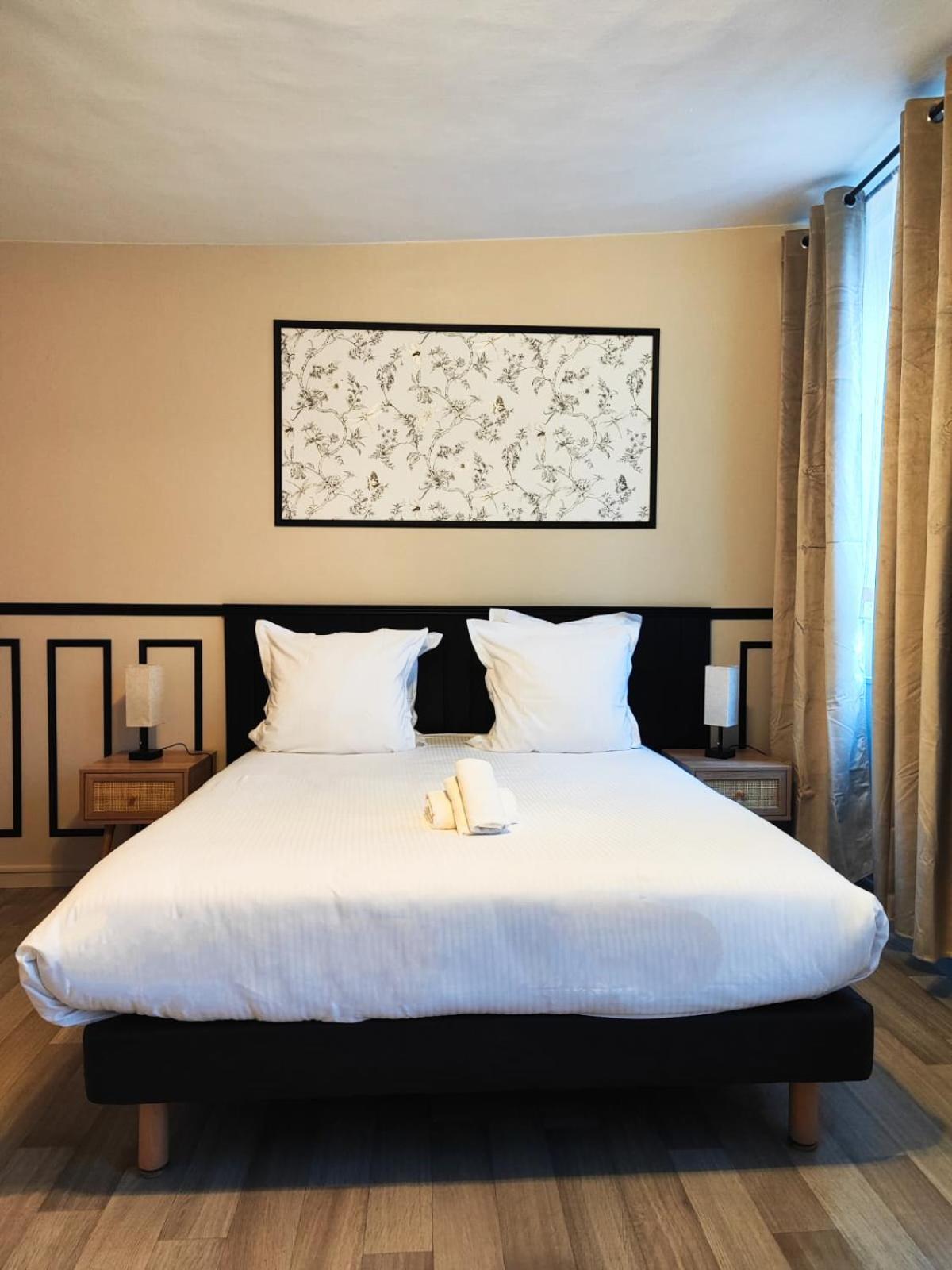 Hotel Le Lion D'Or 베르네 외부 사진