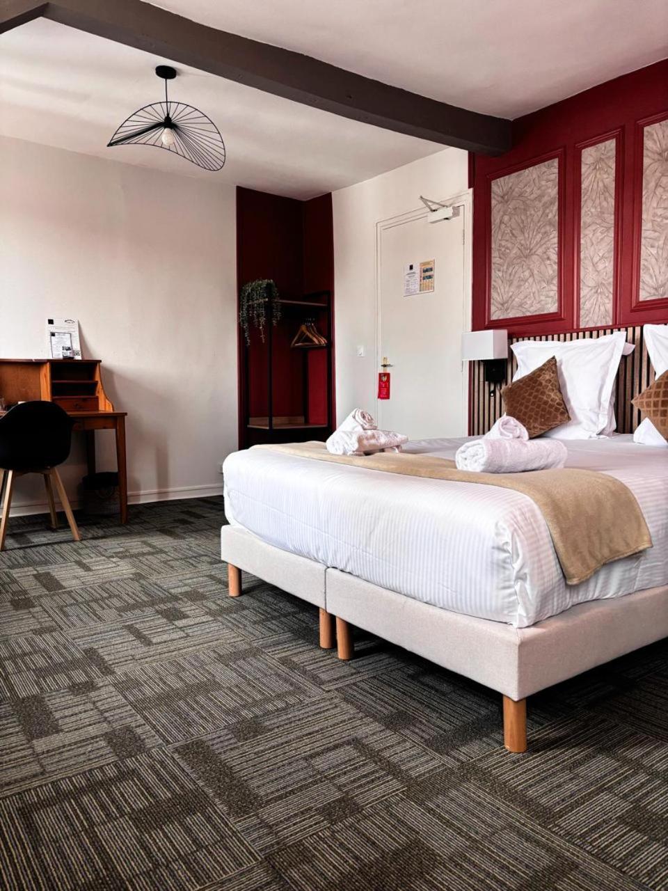 Hotel Le Lion D'Or 베르네 외부 사진